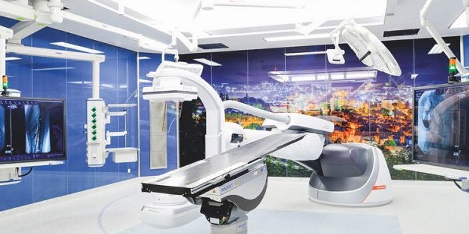 Spezialprothese für Aortenaneurysmen / Diakonie Klinikum Siegen